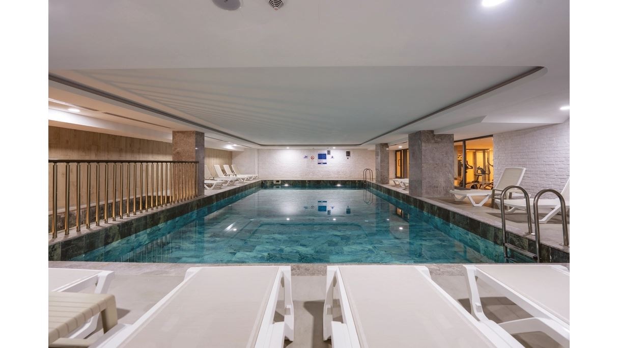 pools-indoor-pool