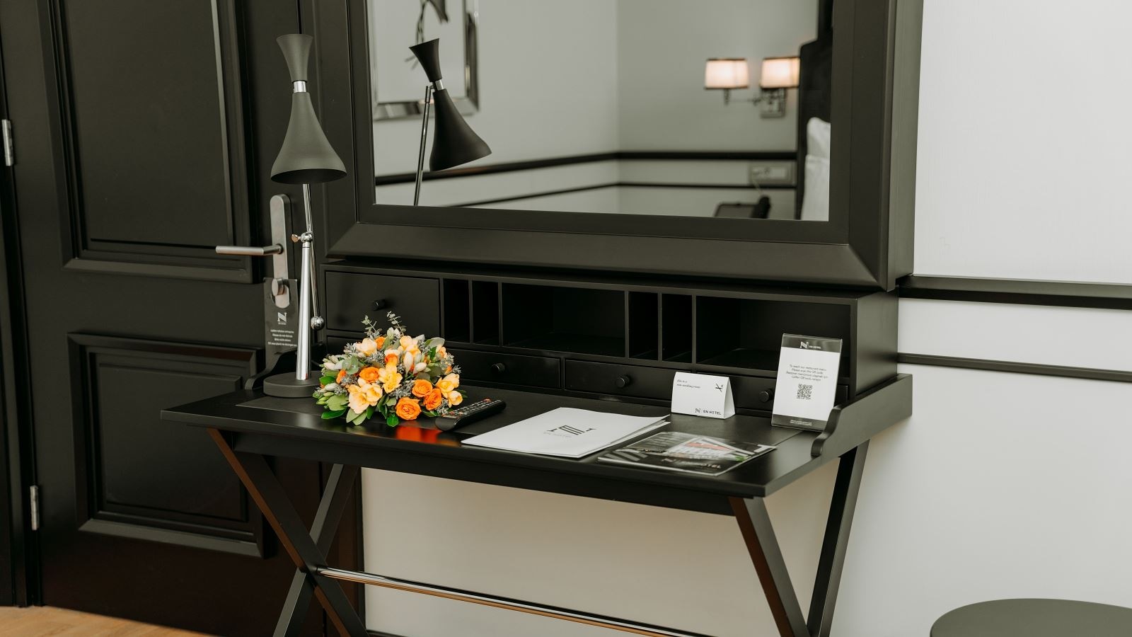 rooms-deluxe-french-arka-cephe