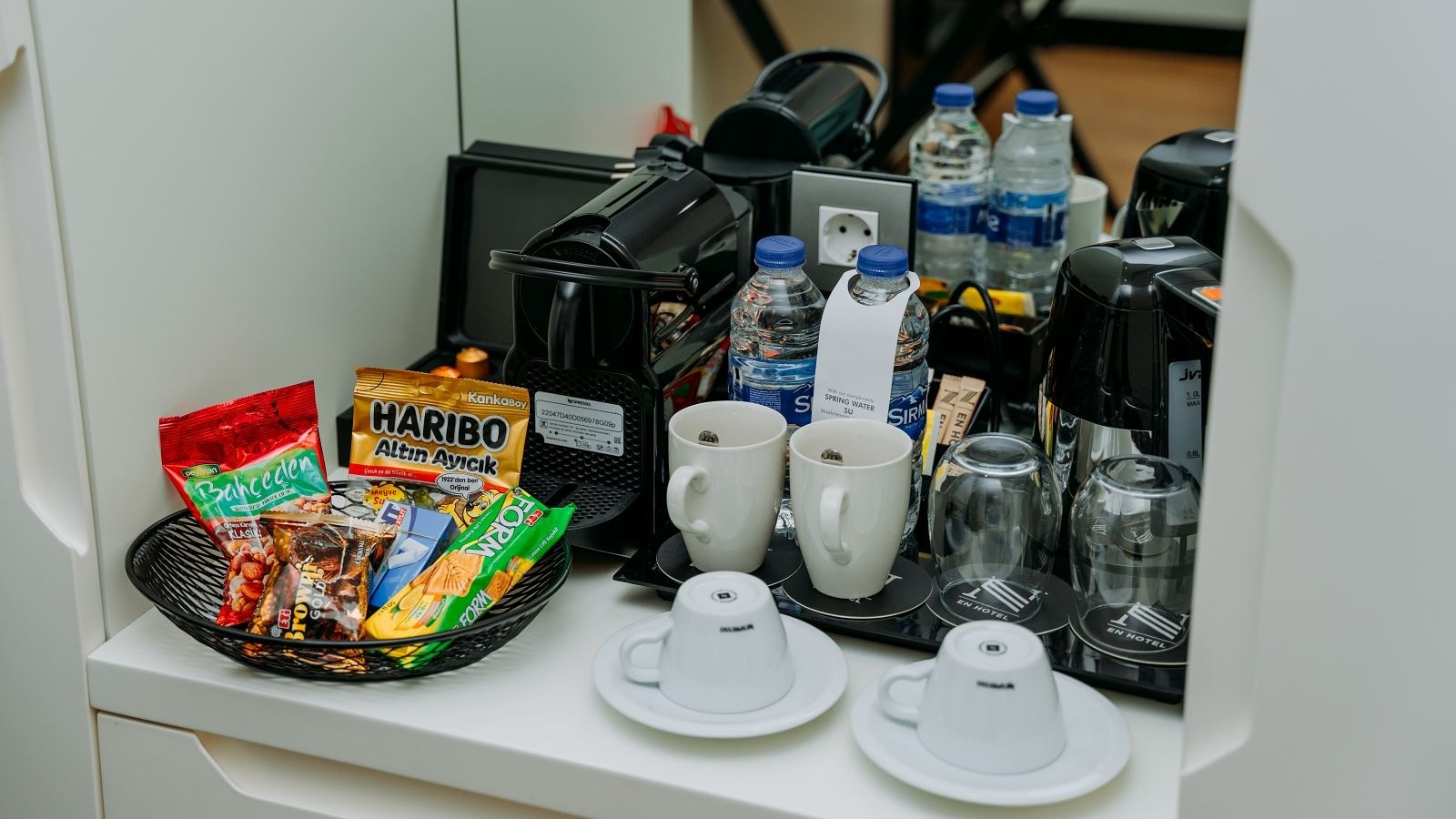 rooms-deluxe-french-arka-cephe