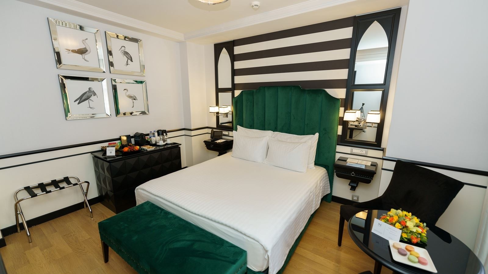 rooms-deluxe-french-deniz-manzarali