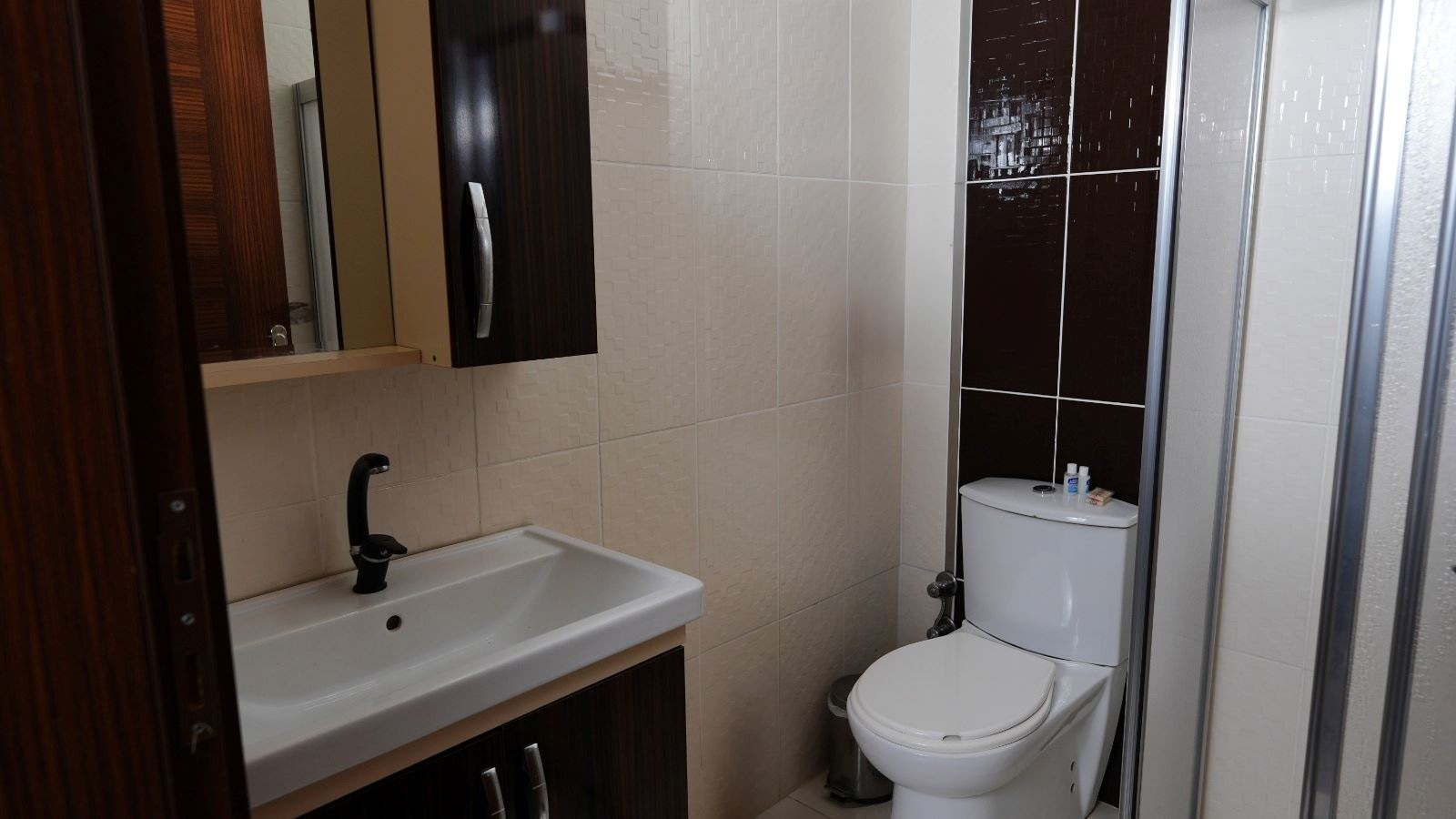 rooms-uc-kisilik-oda