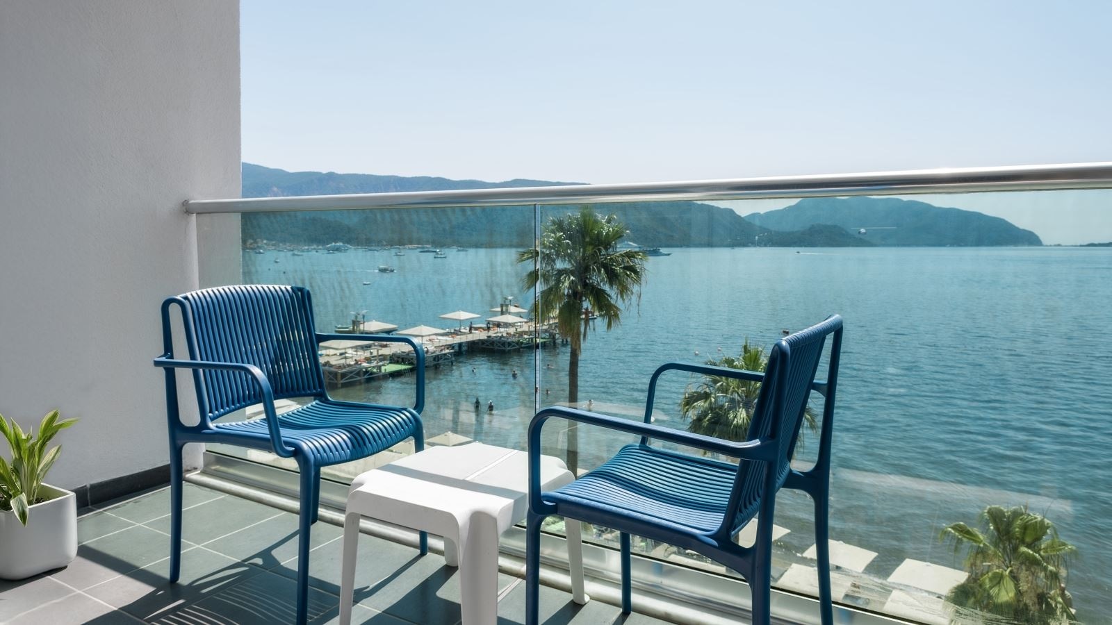 rooms-sea-view-standard