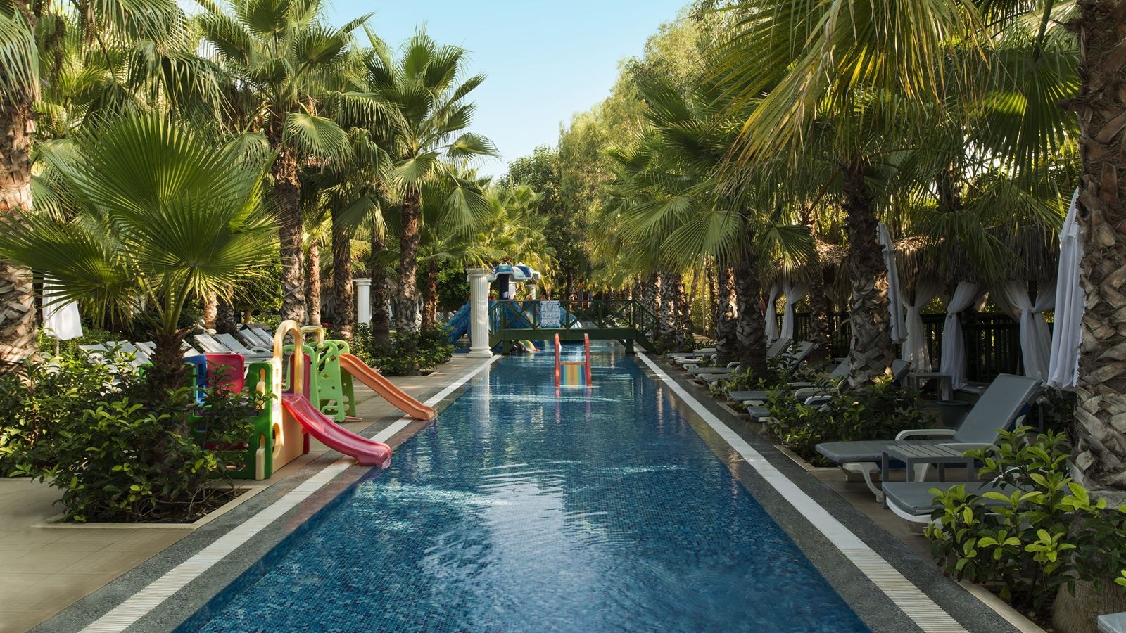 pools-outdoor-childrens-pool