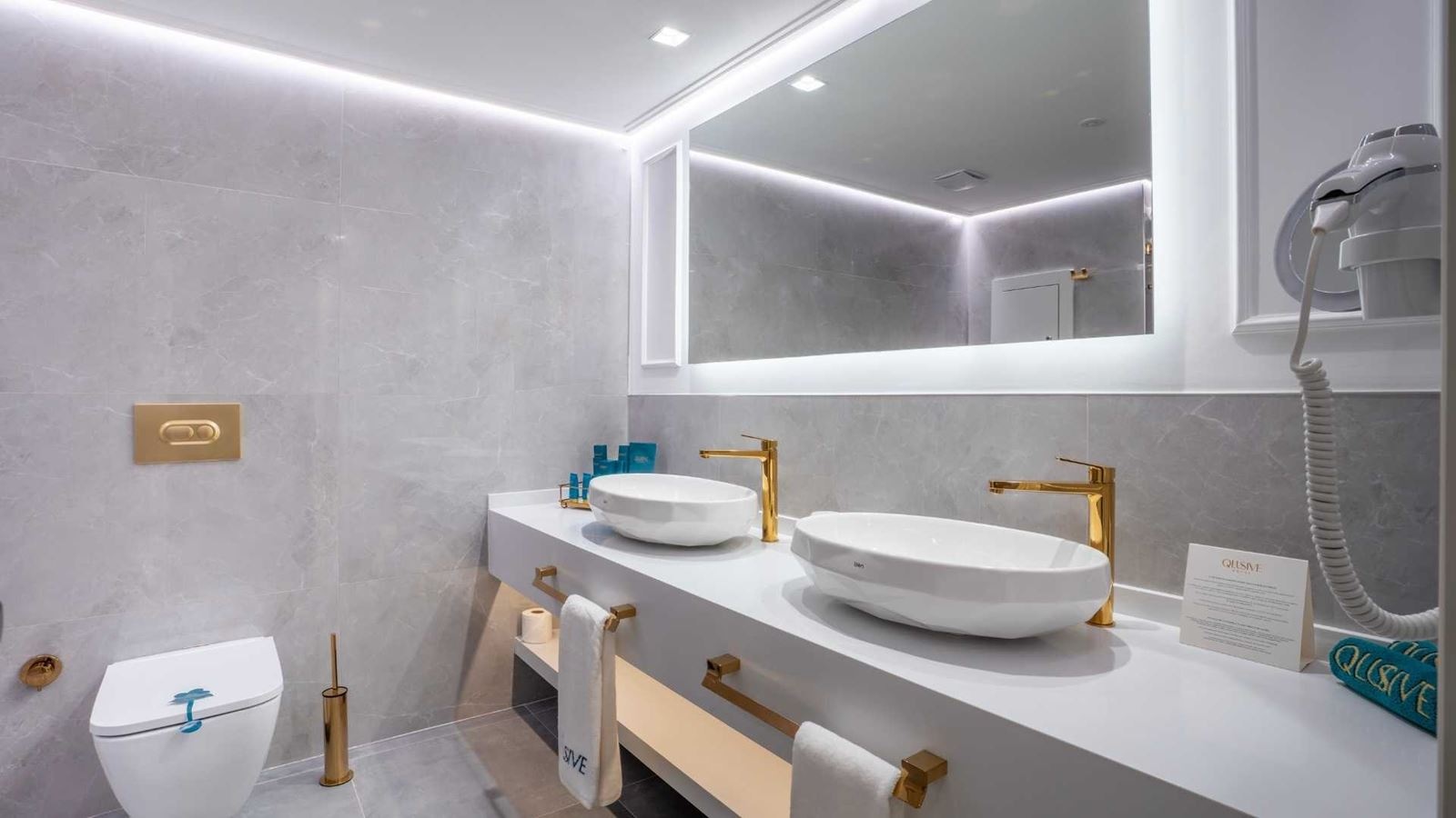 rooms-superior-room-land-view