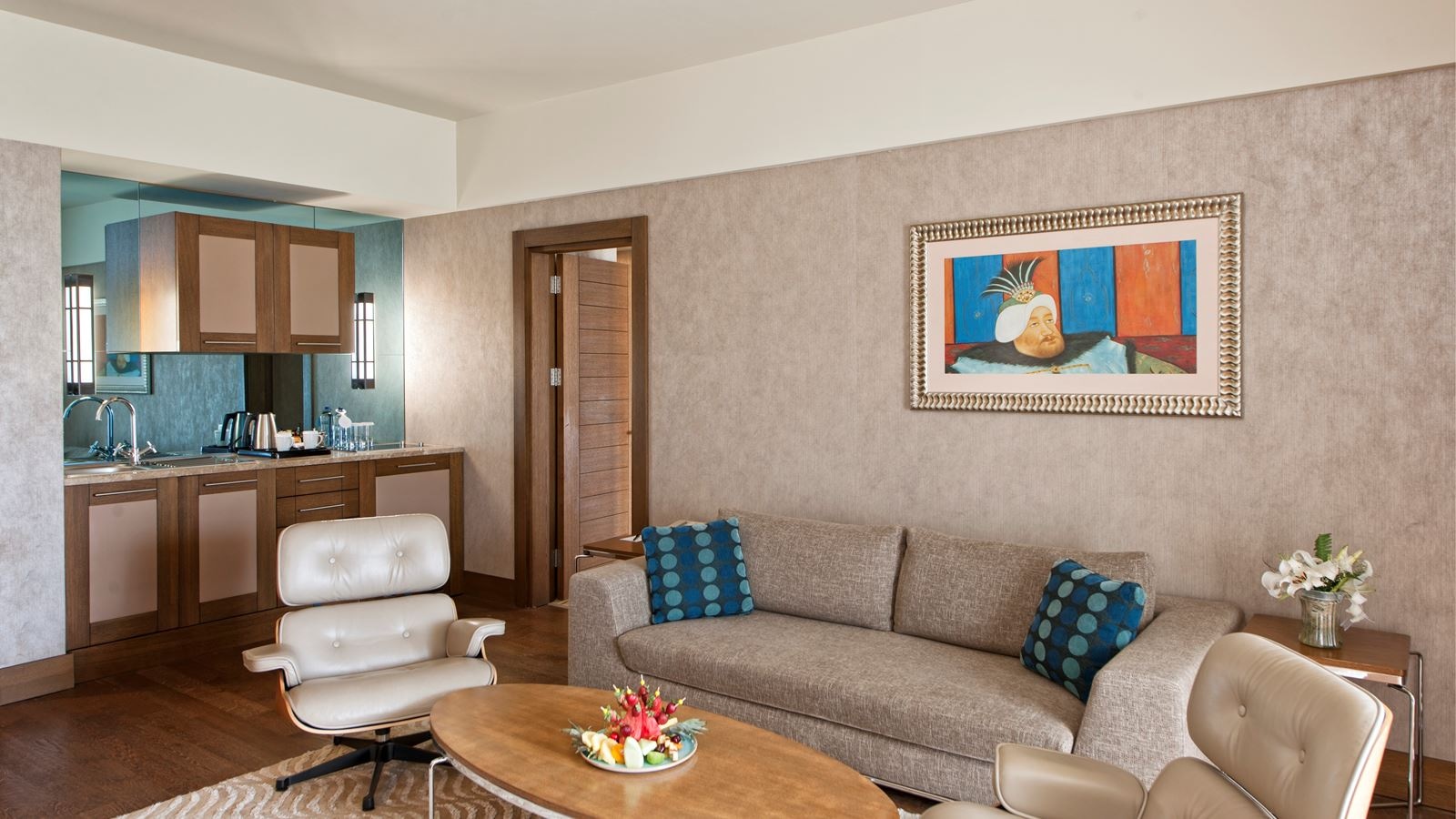 rooms-hilton-suite-sea-view