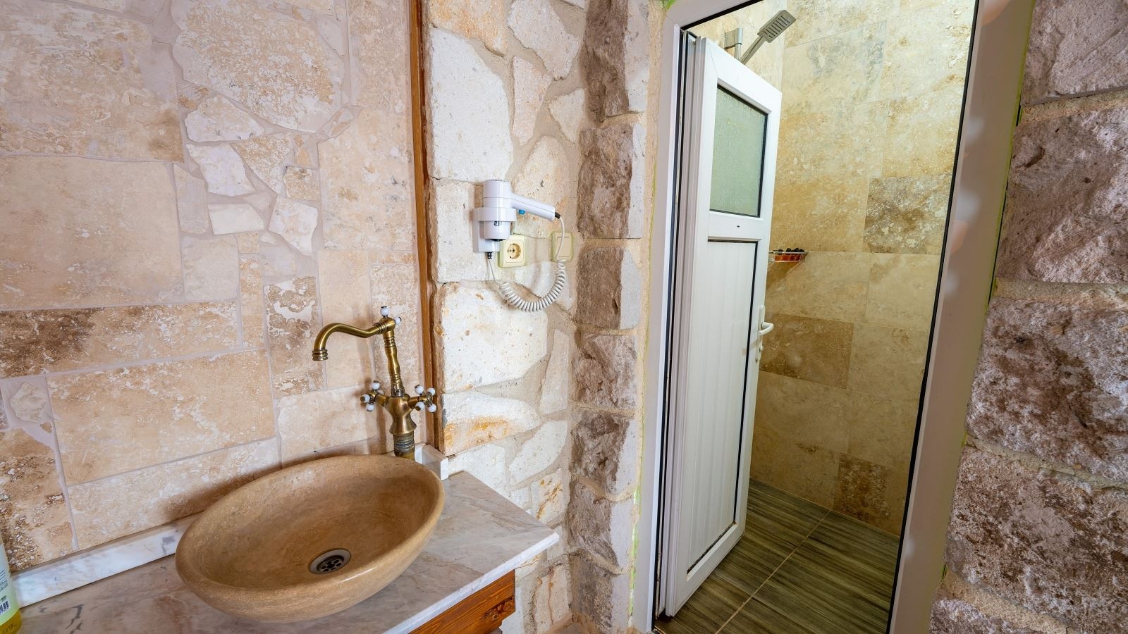 rooms-uc-kisilik-oda