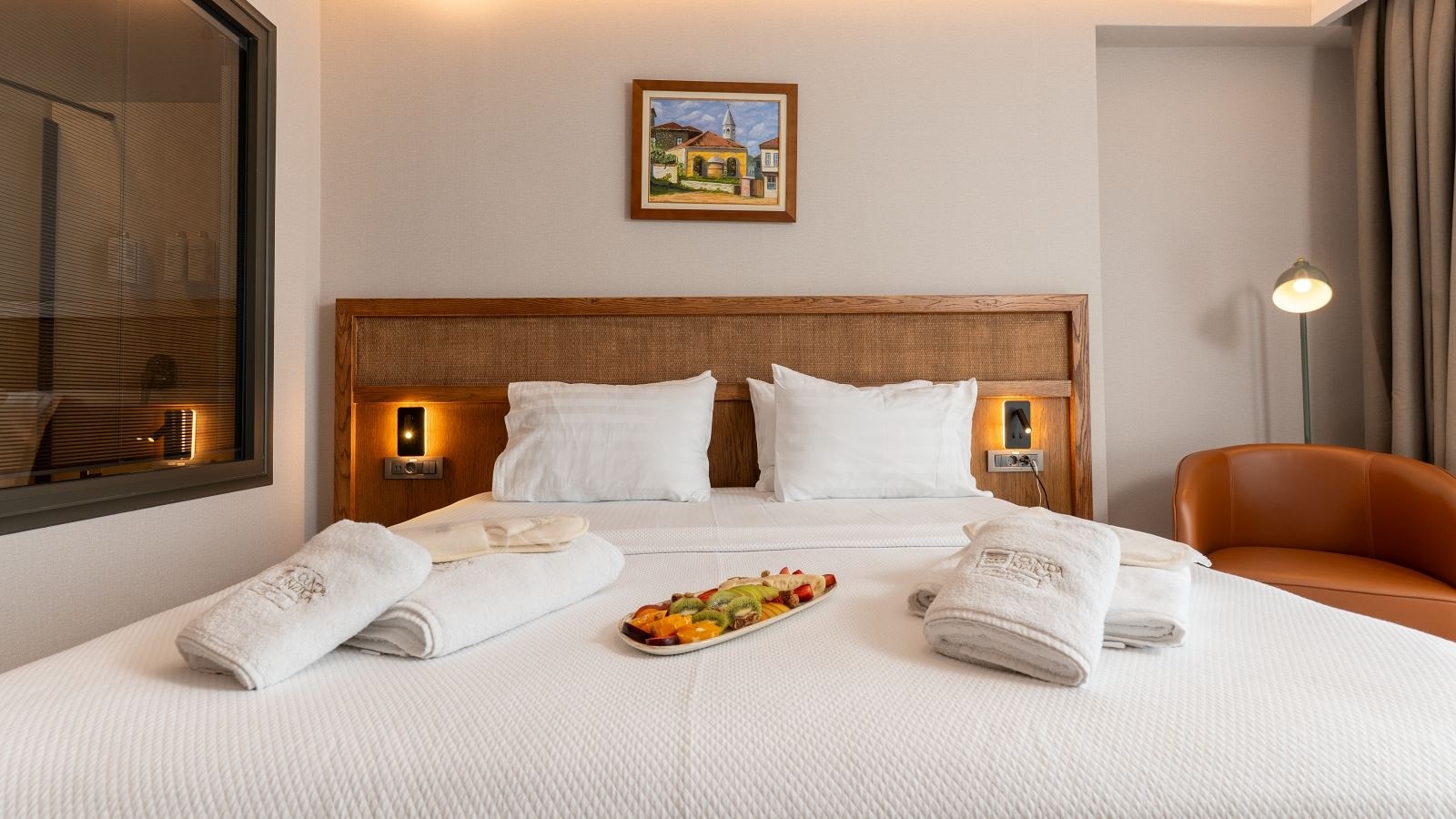 rooms-deluxe-deniz-manzarali-oda