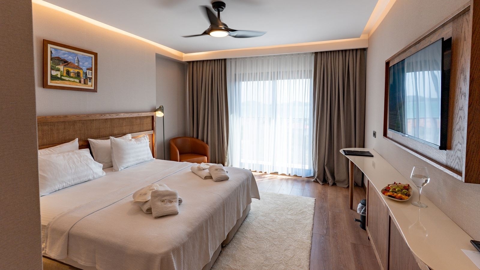 rooms-deluxe-deniz-manzarali-oda