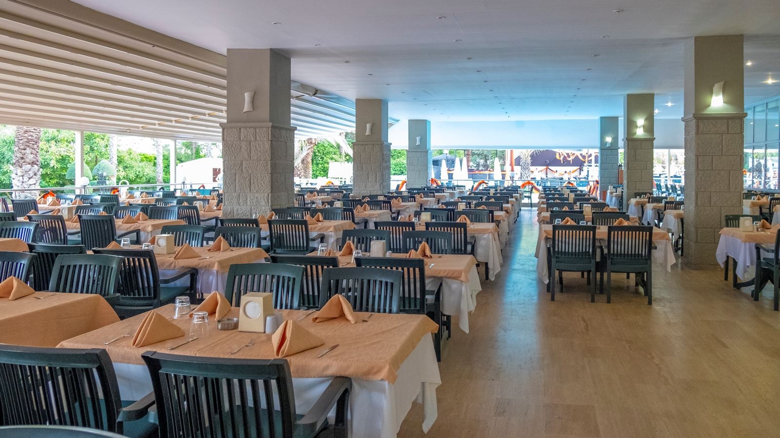 restaurants-main-restaurant