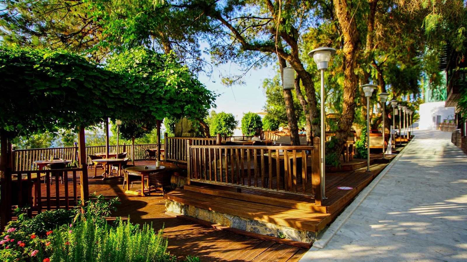 restaurants-tea-garden