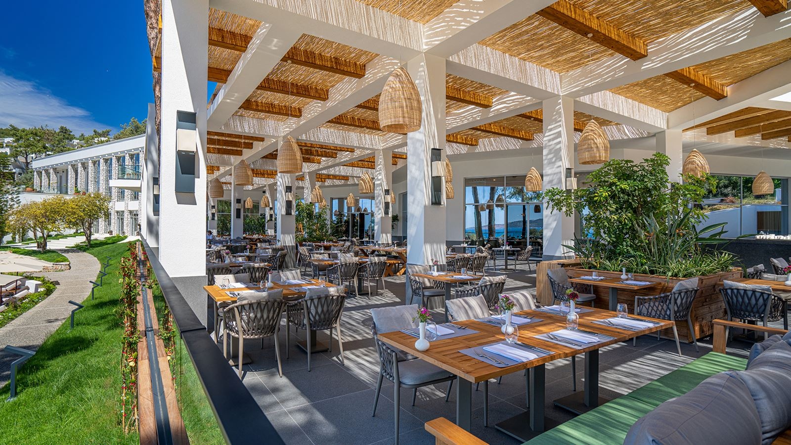 restaurants-turquoise-main-restaurant