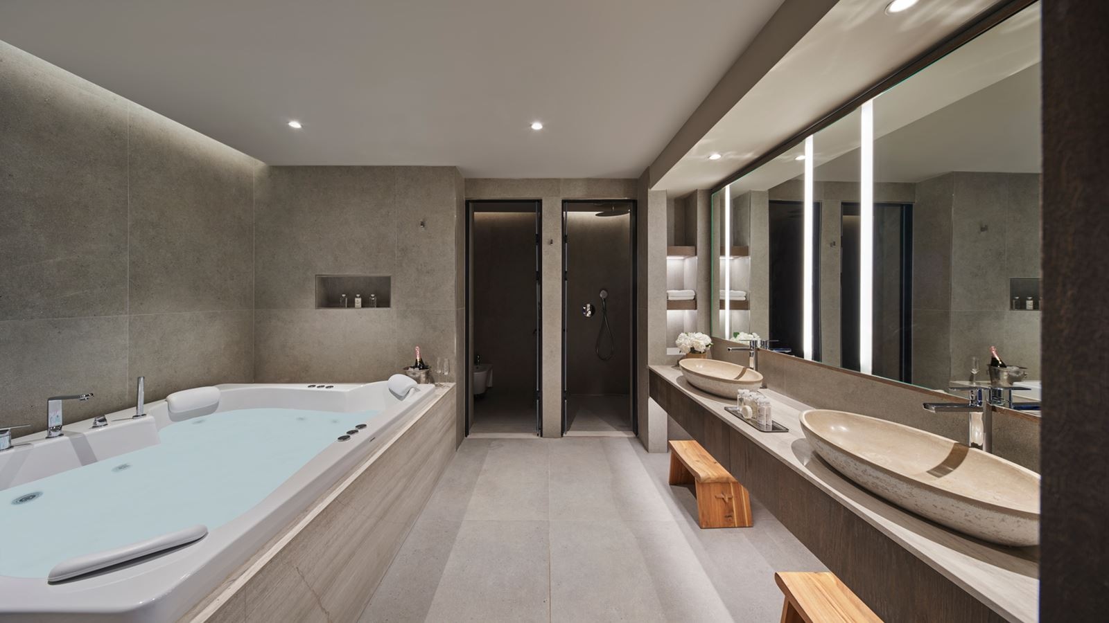 rooms-suite-grand-execuitve-with-terrace