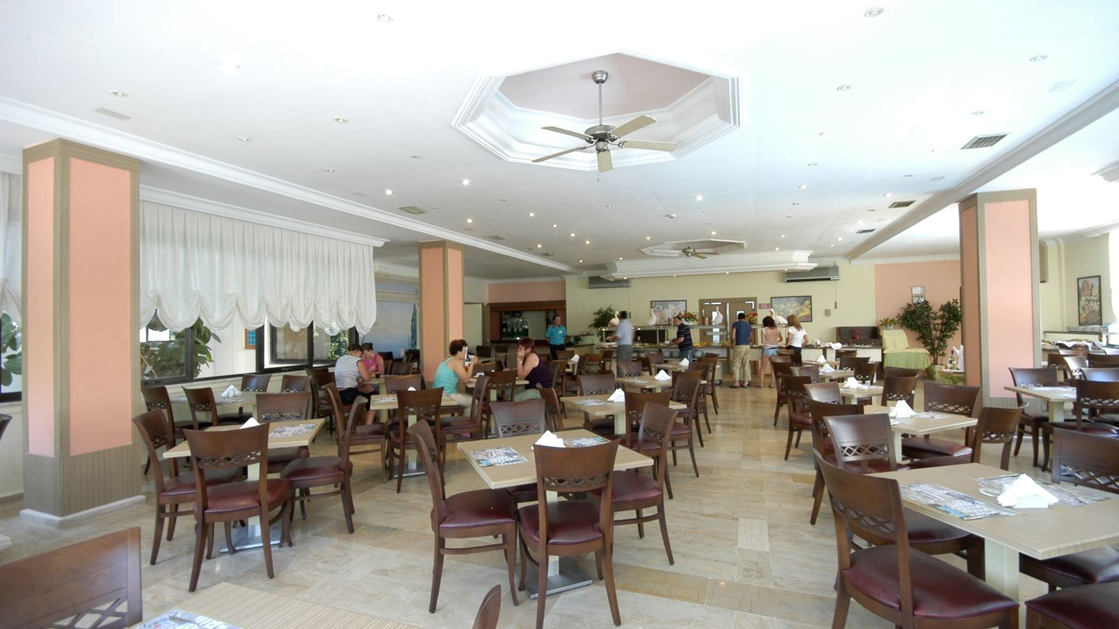 restaurants-main-restaurant