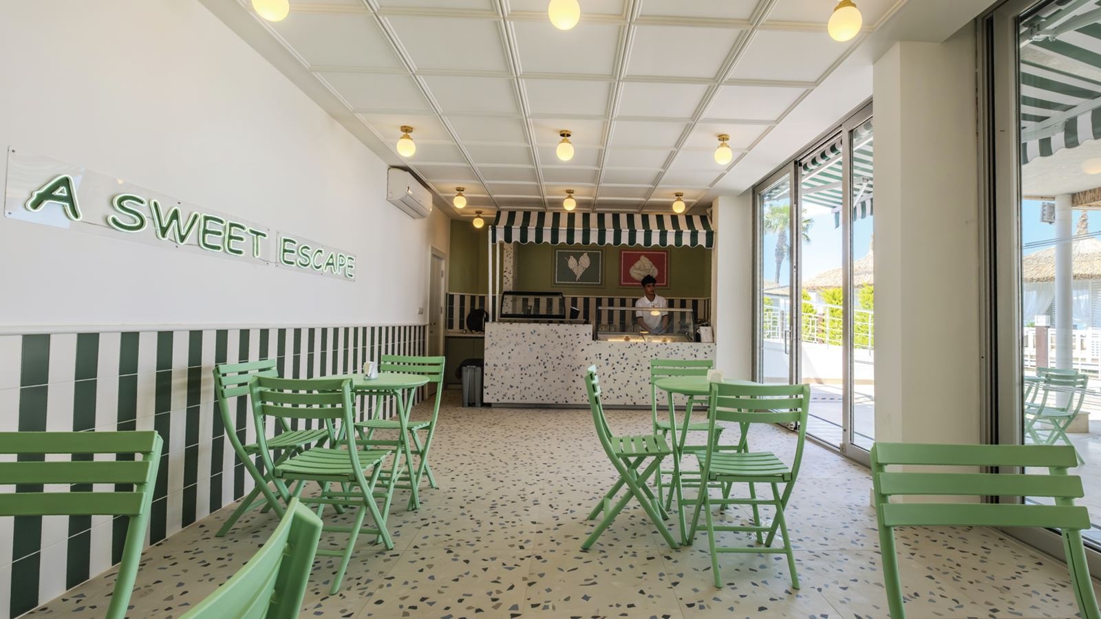 restaurants-a-sweet-escape-waffle