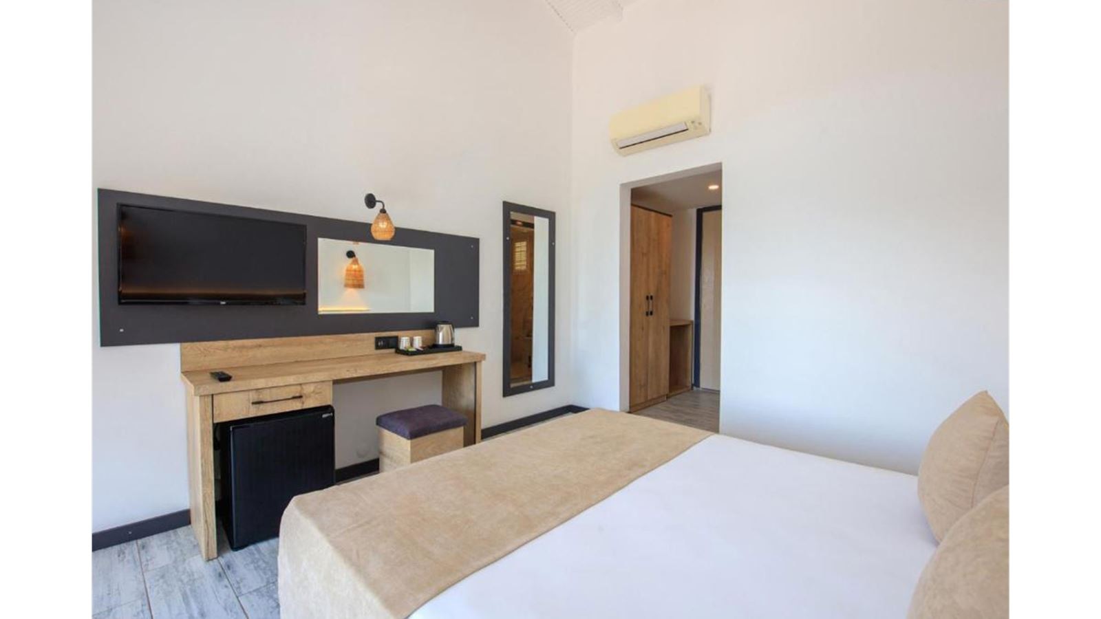 rooms-standard-room-sea-view