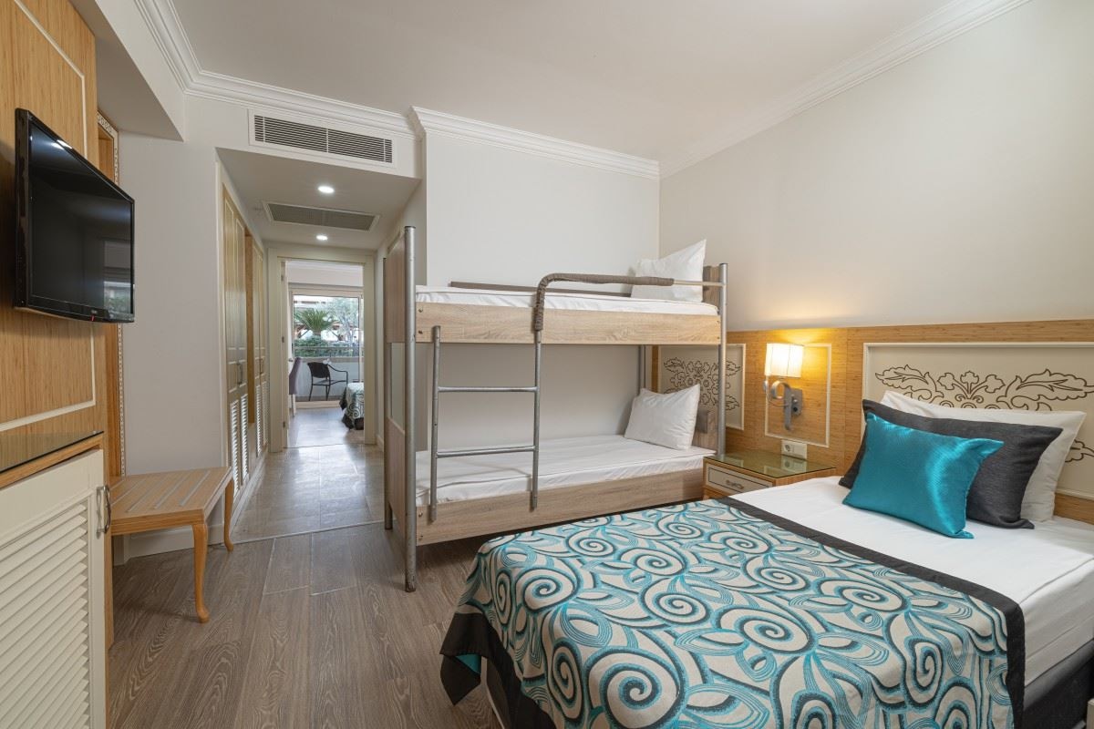 rooms-family-room-roh