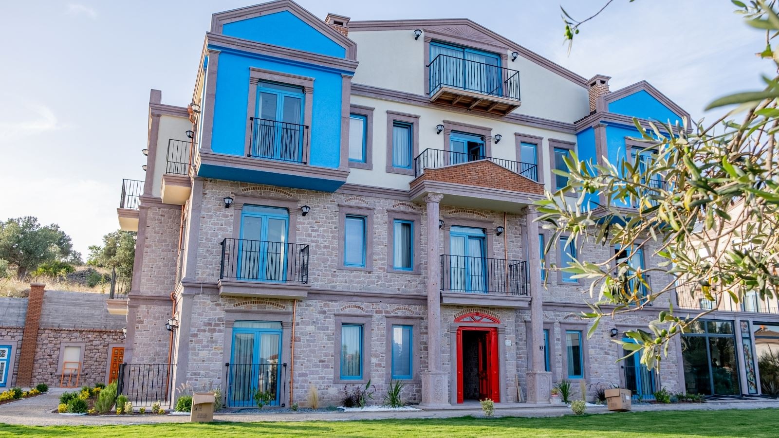 general-main-building