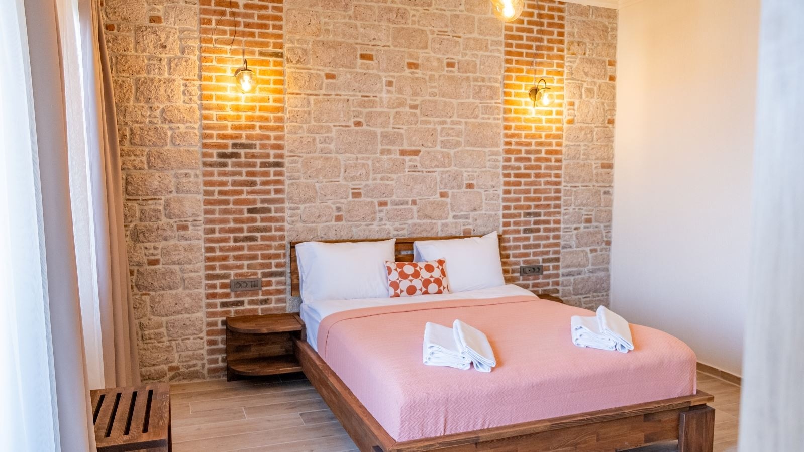 rooms-deniz-manzarali-deluxe-oda