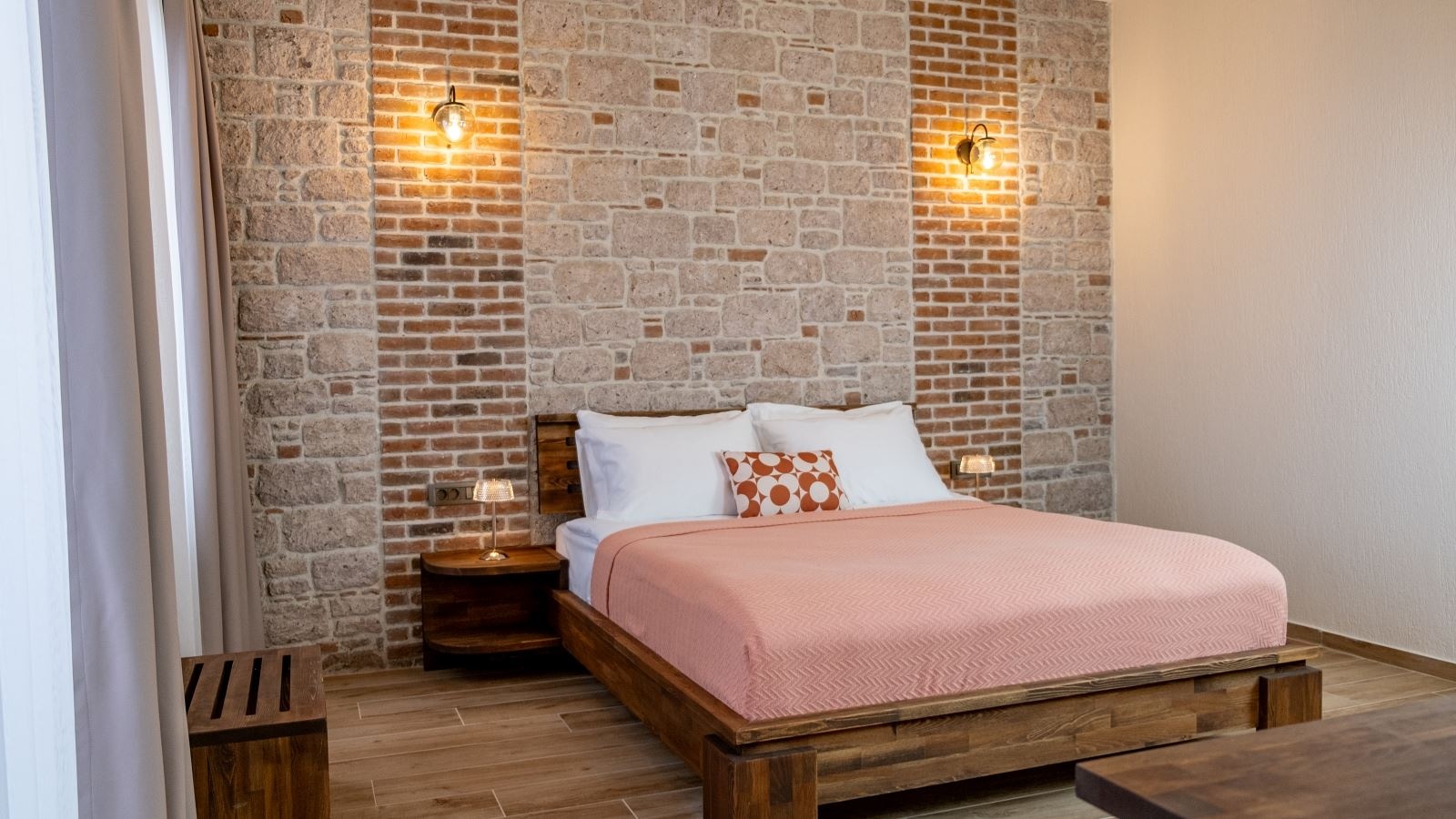 rooms-deniz-manzarali-deluxe-oda