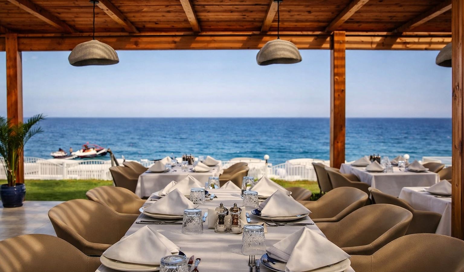 restaurants-riviera-fish-restaurant