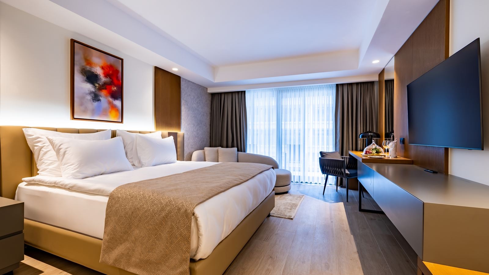 rooms-deluxe-room-side-seaview