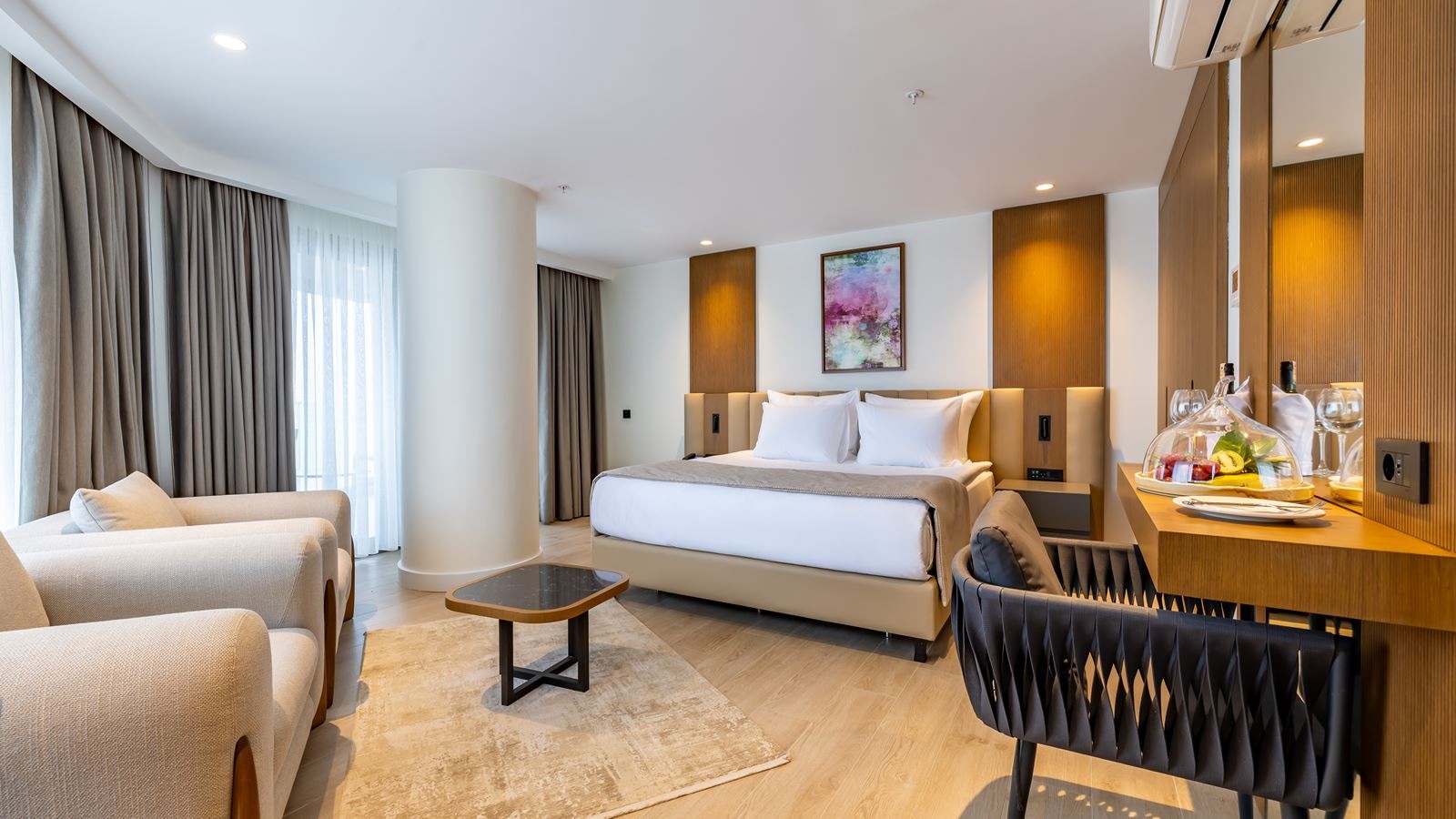 rooms-family-suite-landview