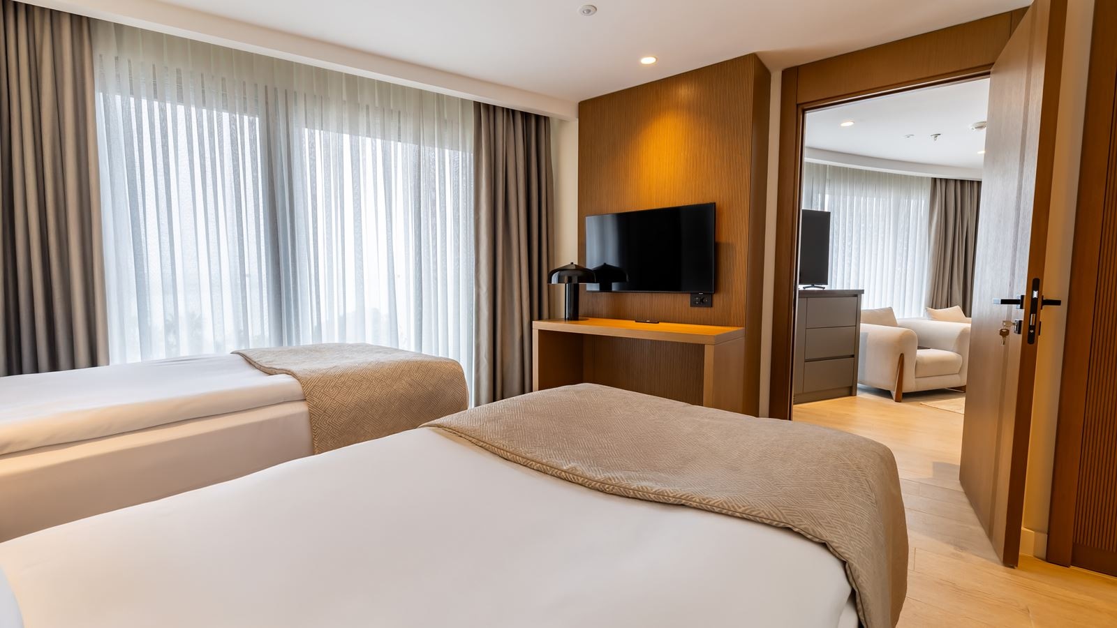 rooms-family-suite-seaview