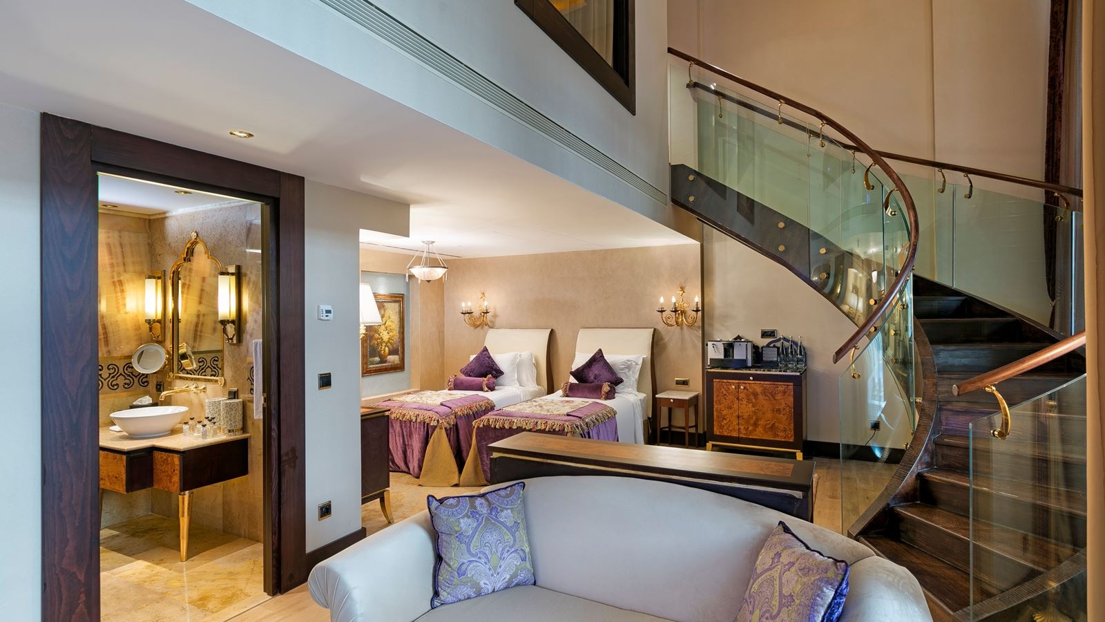 rooms-pool-duplex-suite-swim-up