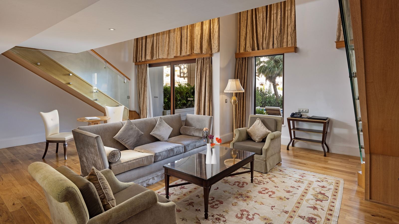 rooms-premium-pool-duplex-suite-swim-up