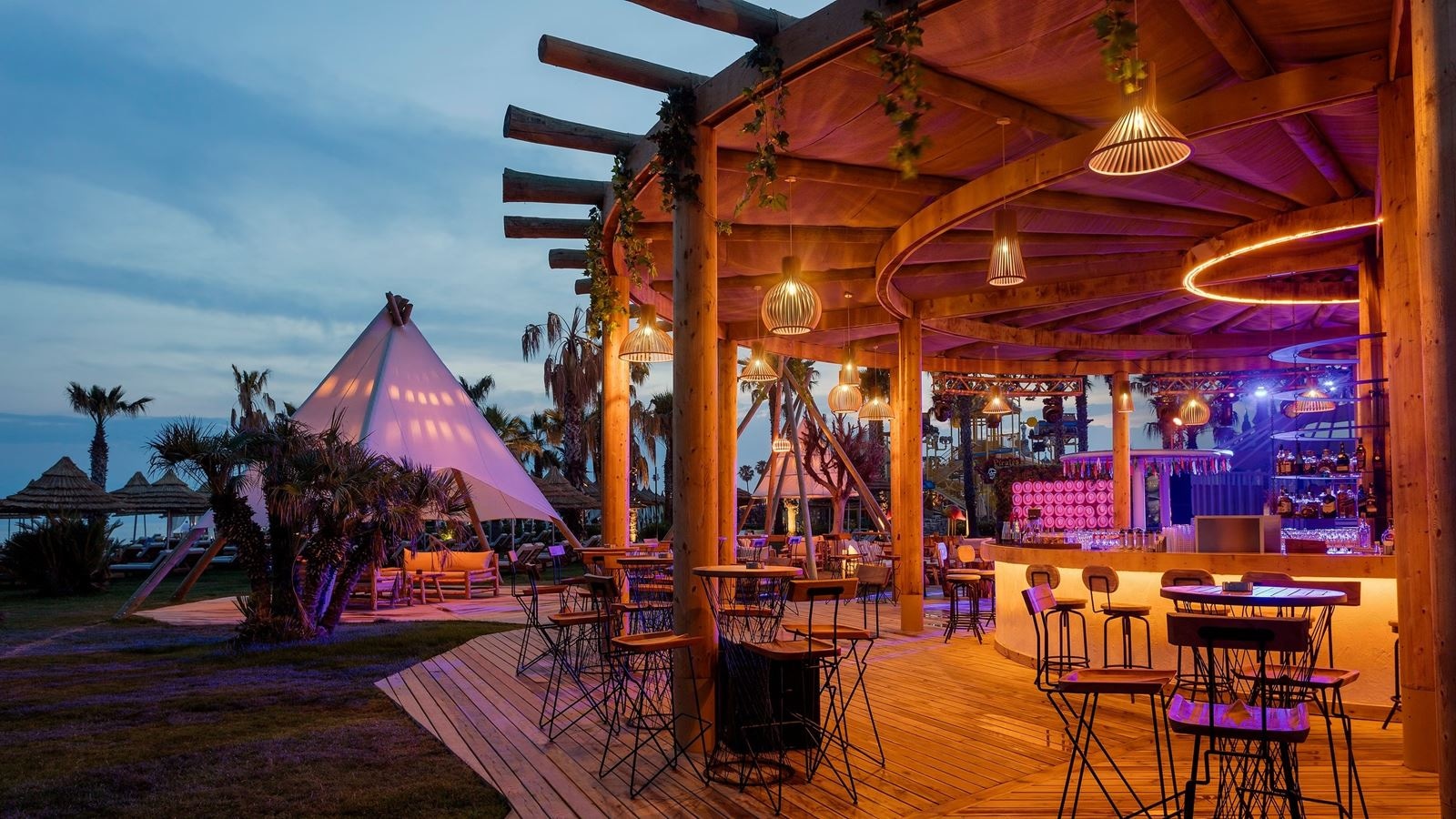 bars-beach-club