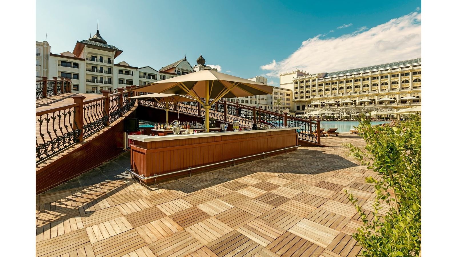 bars-pool-bars
