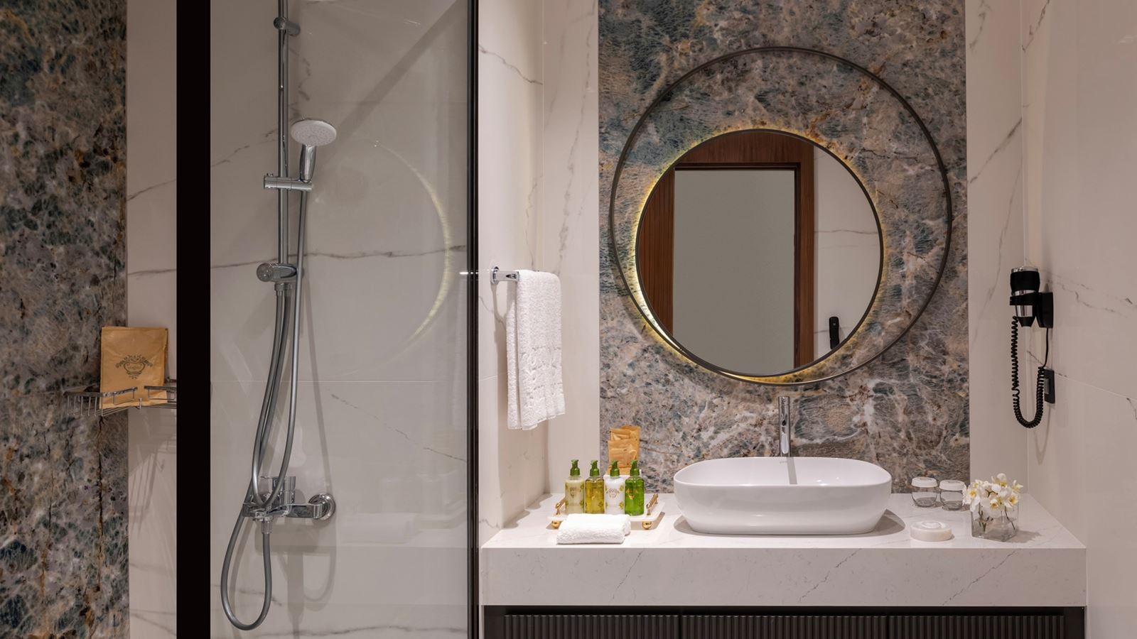 rooms-superior-room-sea-view