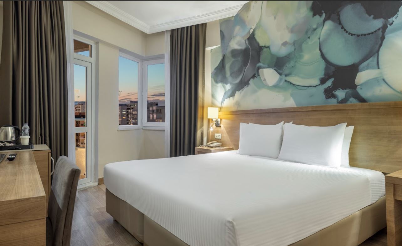 rooms-standard-room-with-balcony