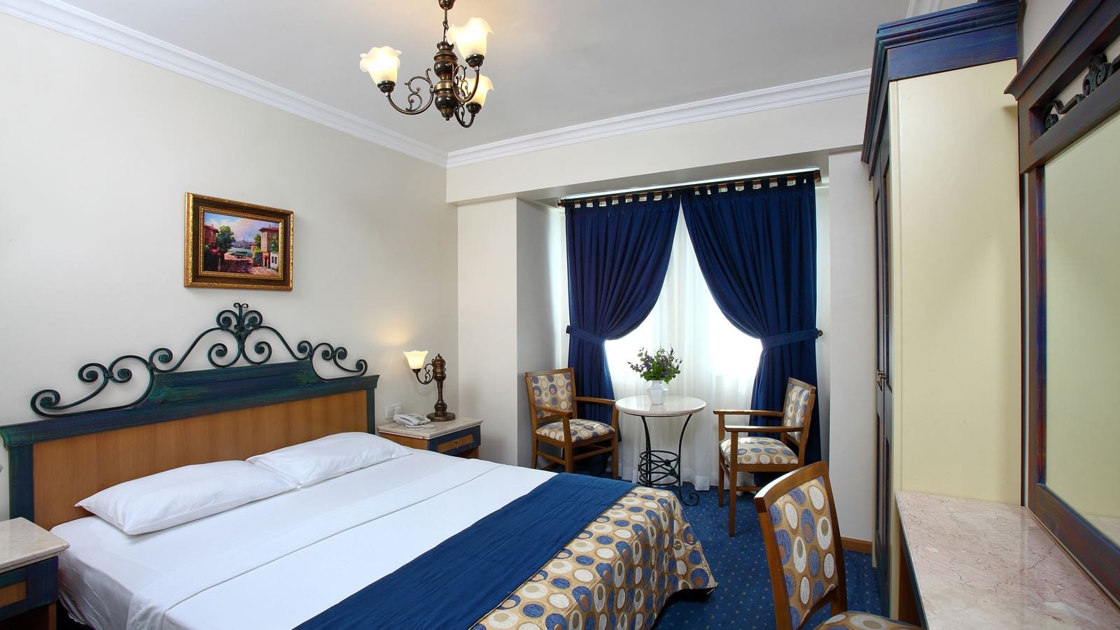 rooms-family-room-sea-view