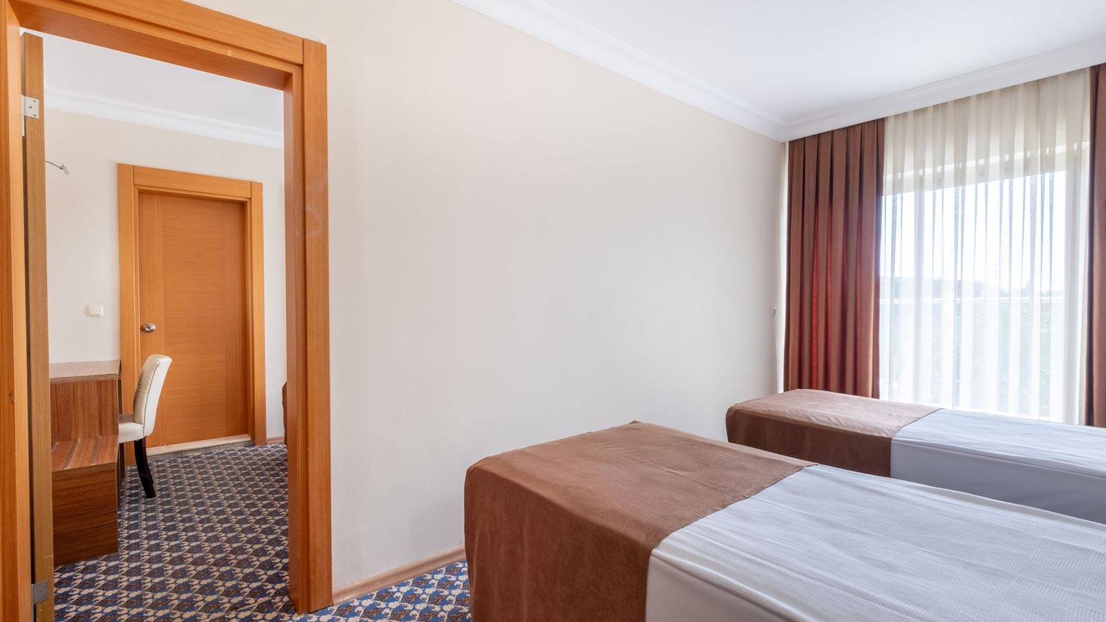 rooms-family-connection-room