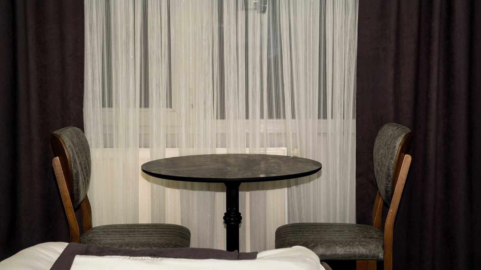 rooms-suit-oda