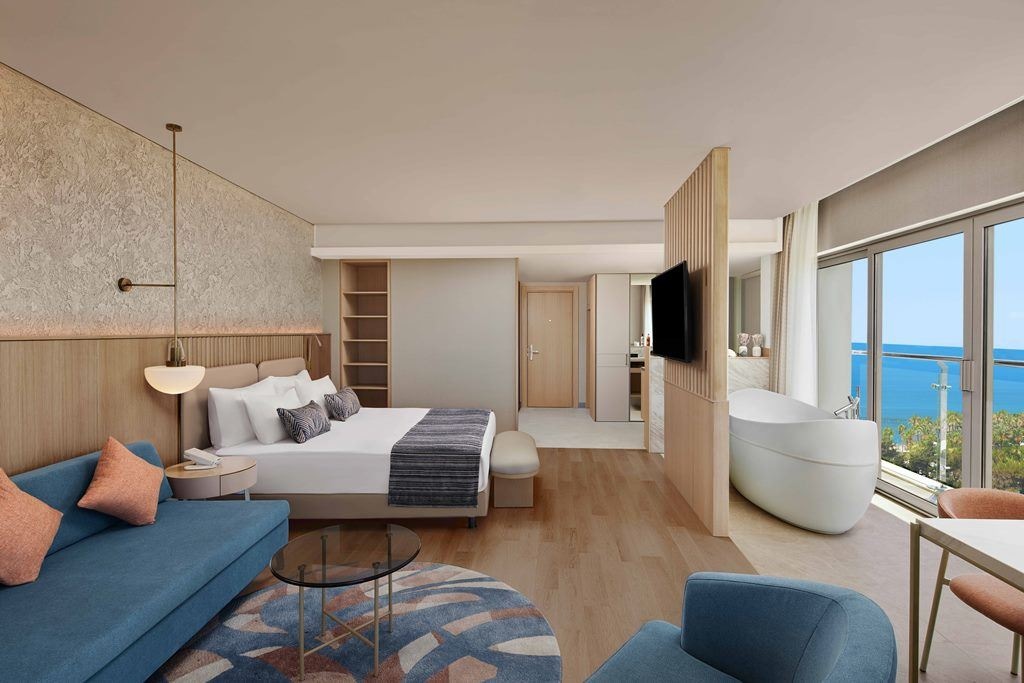 rooms-corner-suite-sea-view-mixed-area