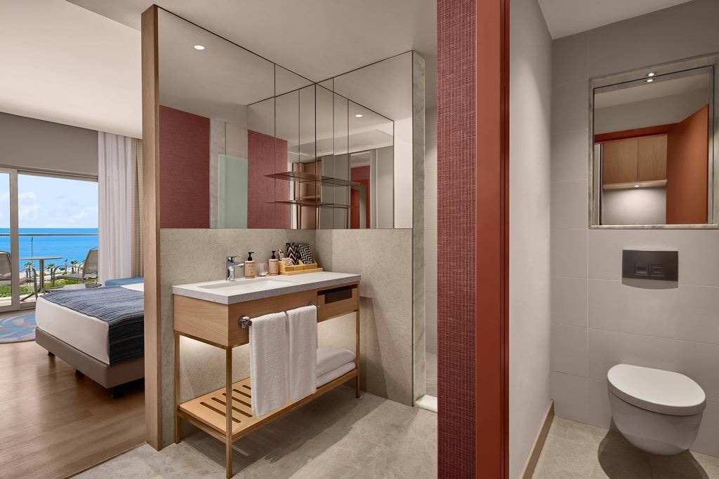 rooms-deluxe-sea-view-adult-area