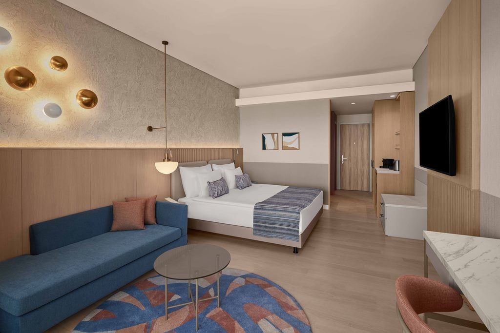 rooms-deluxe-sea-view-with-jacuzzi-adult-area