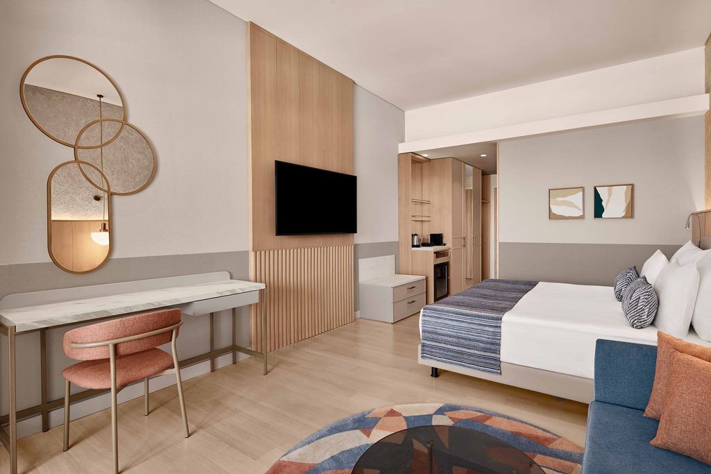 rooms-deluxe-sea-view-swim-up-adult-area