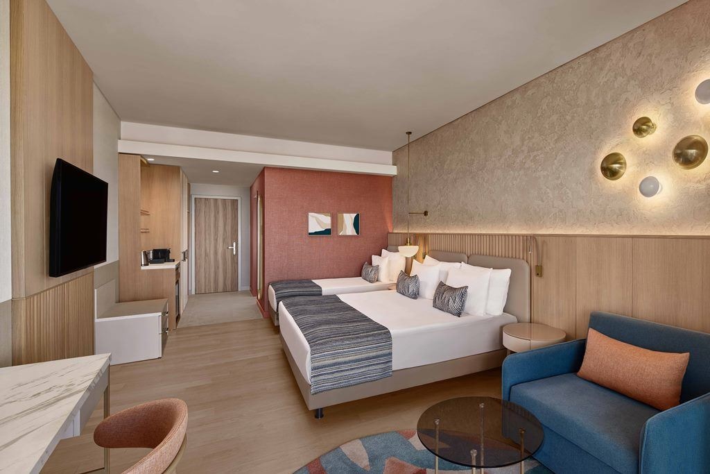 rooms-deluxe-dbl4-sea-view-mixed-area