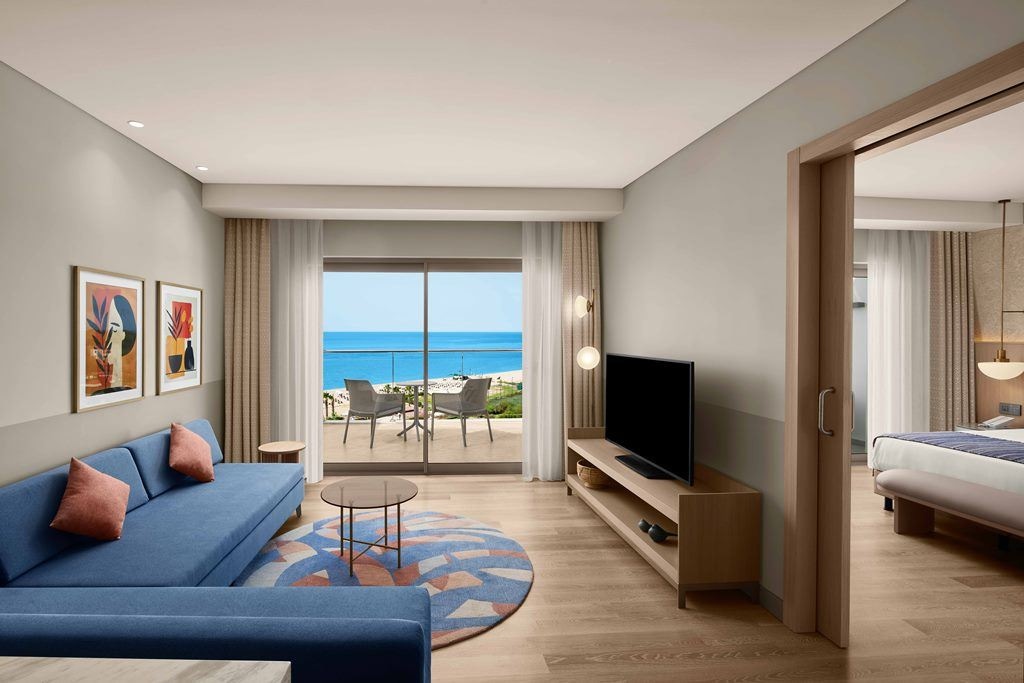 rooms-penthouse-with-jacuzzi-on-terrace-adult-area