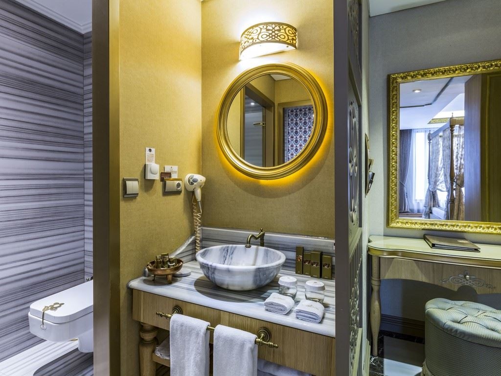 rooms-deluxe-double-room