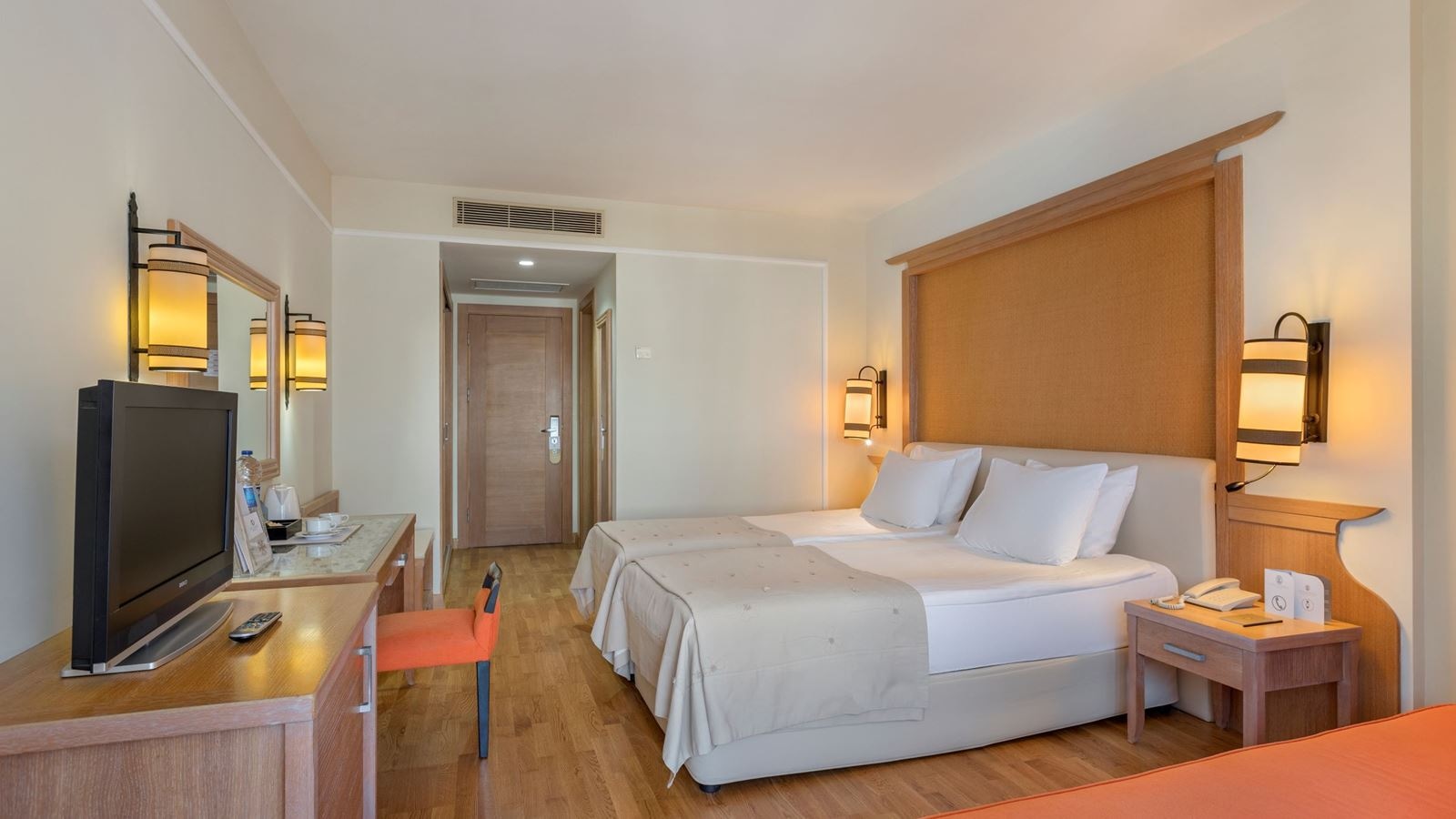 rooms-standard-room-land-view