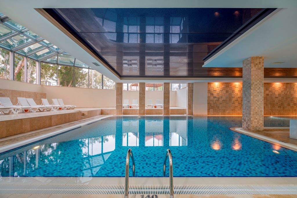 pools-indoor-pool