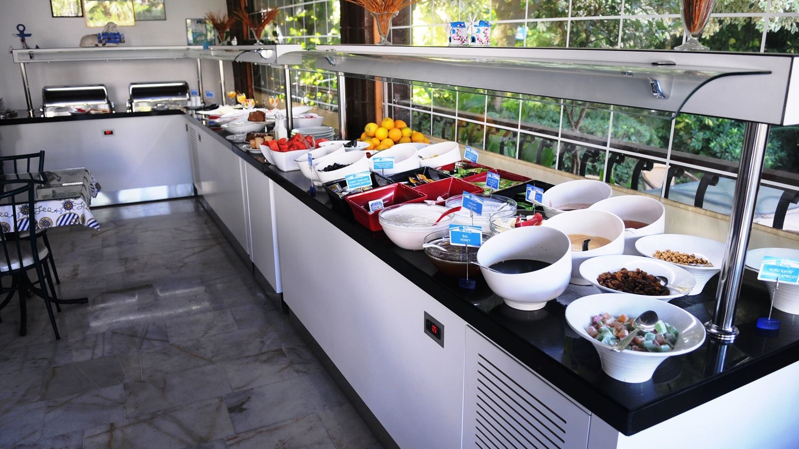 restaurants-indoor-restaurant