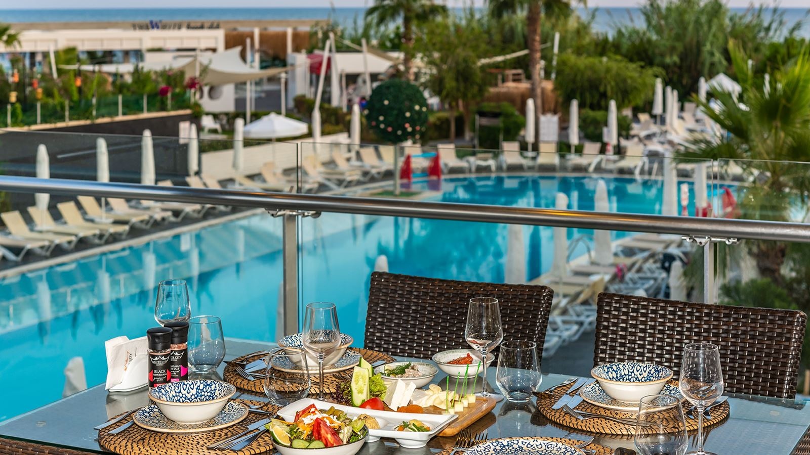 restaurants-the-grill-+16-alacarte