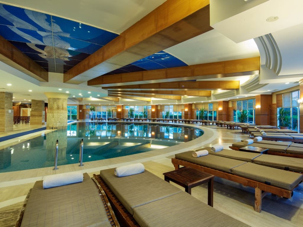 pools-indoor-pool