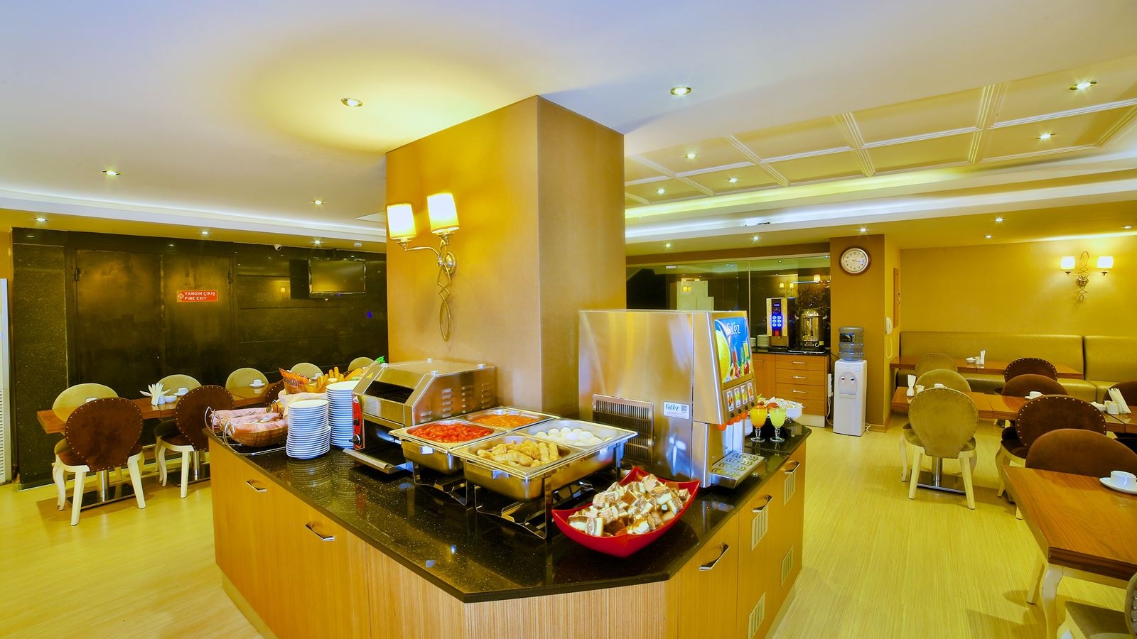 restaurants-restaurant