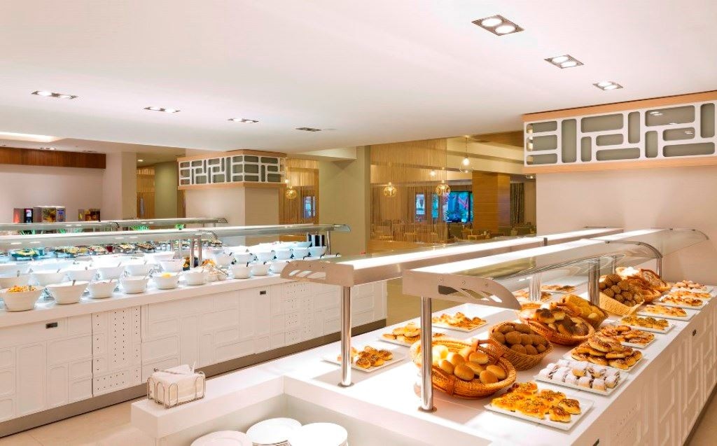 restaurants-riviera-main-restaurant